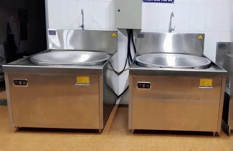 Bếp Á đơn điện từ, chảo liền